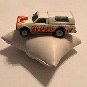 Vintage 1979 Hot Wheel HOT Flames Truck